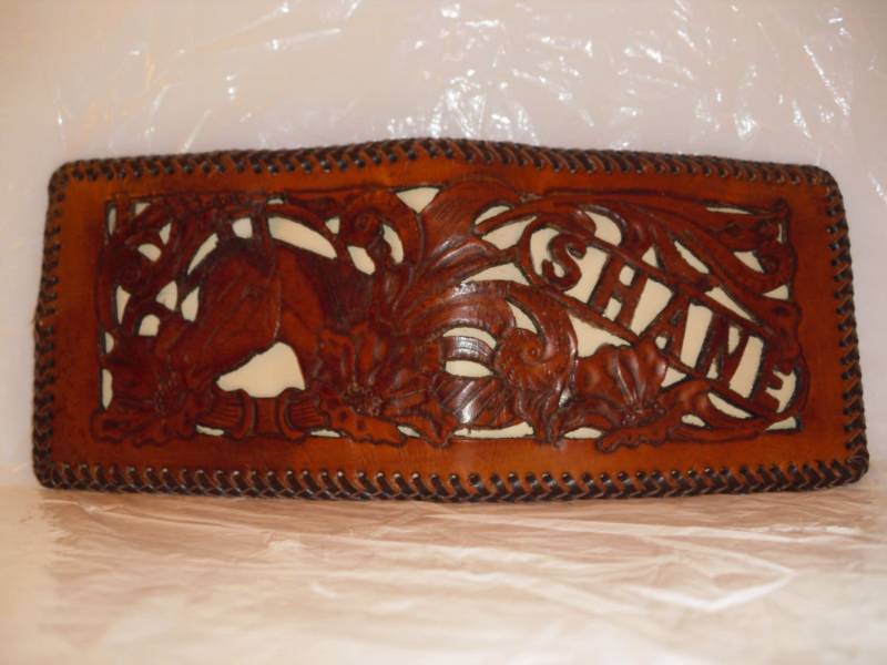 Maßanfertigung Lederportemonnaie Pferdekopf Design Und Name Maßanfertigung Lederportemonnaie Pferdekopf Design Und Name von MontanaStansLeather