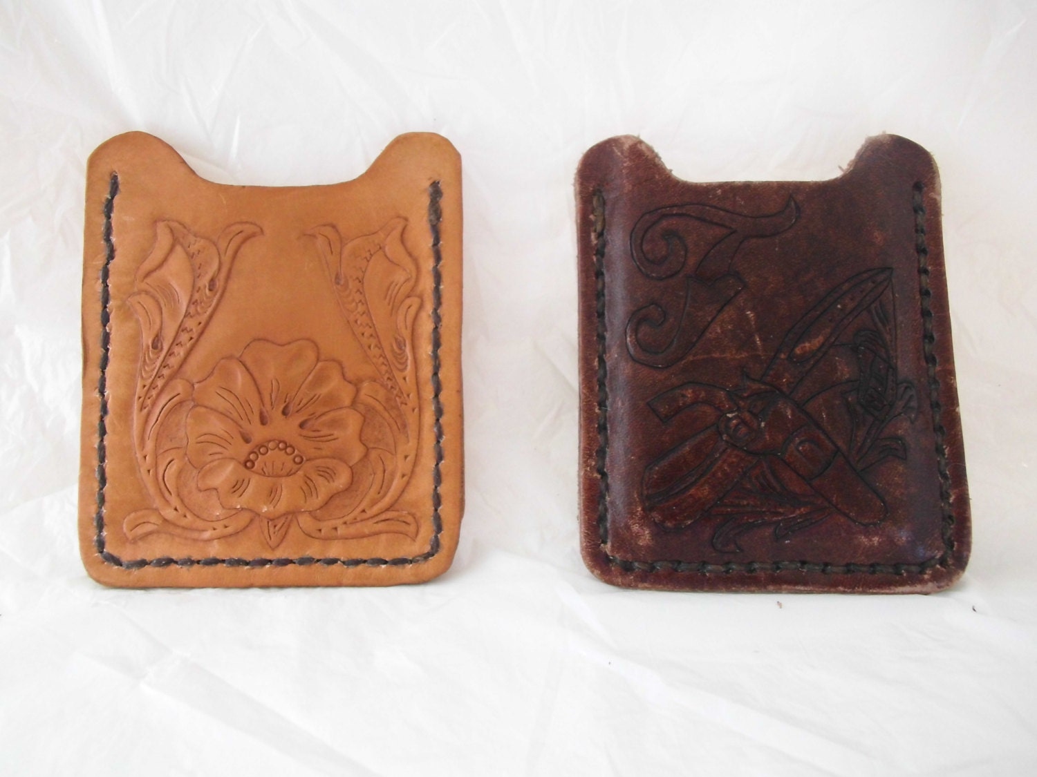 Maßgeschneiderte Hand Punzierte Leder Kreditkartenhalter/Geldklammer Auf Bestellung Maßgeschneiderte Hand Punzierte Leder Kreditkartenhalter/Geldklammer Auf Bestellung von MontanaStansLeather