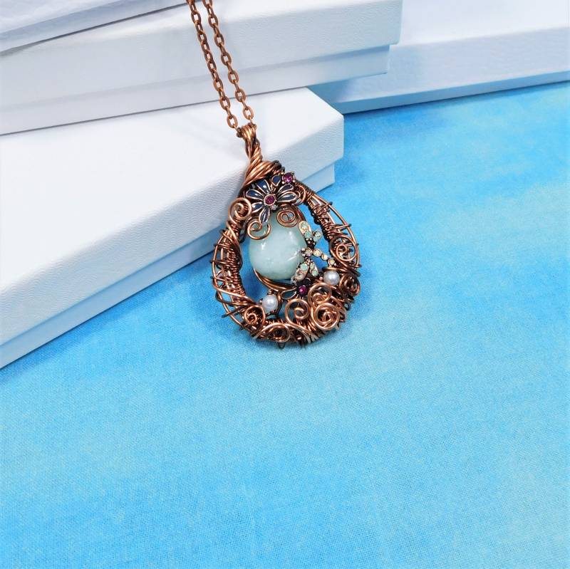 Draht Gewickelt Grüne Jade Anhänger Edelstein Schmuck, Gewebte Kupfer Libelle Halskette Blume, Handwerker Handgefertigte Tragbare Kunst von MontourDesigns