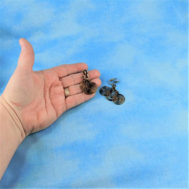 Kupfer Draht Spirale Clip Auf Nicht Durchbohrte Ohrringe, Rustikale Boho Bequem Clips, Handgemachte Tragbare Kunst Schmuck Geschenk Für Frauen von MontourDesigns