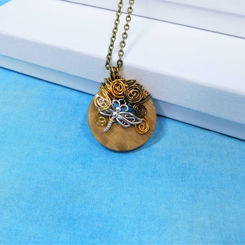 Kupferdraht Gewickelte Libelle Halskette Handgemacht Tragbare Kunst Anhänger, Handarbeit Rustikaler Boho Schmuck Insekt Motiv Geschenk von MontourDesigns
