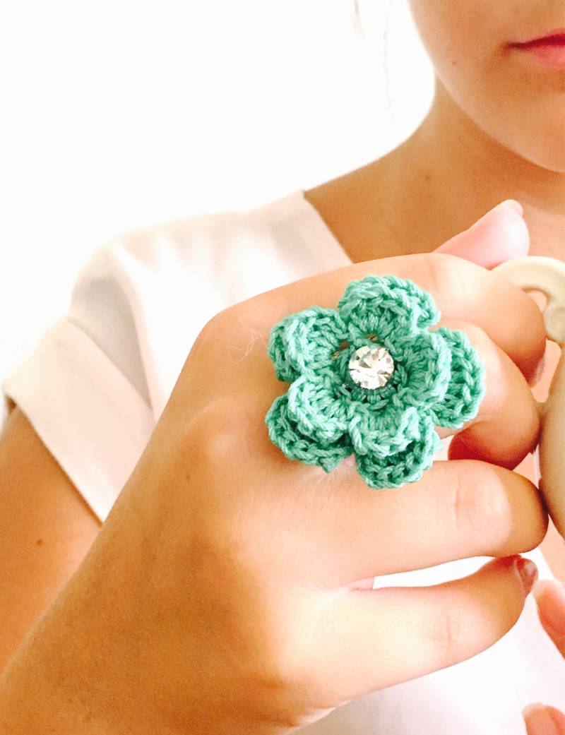 Ring - Häkeln Grüne Mint Blume Gehäkelt Zarte Blumenring Schmuck Ring - Häkeln Grüne Mint Blume Gehäkelt Zarte Blumenring Schmuck von MonyHeartmade