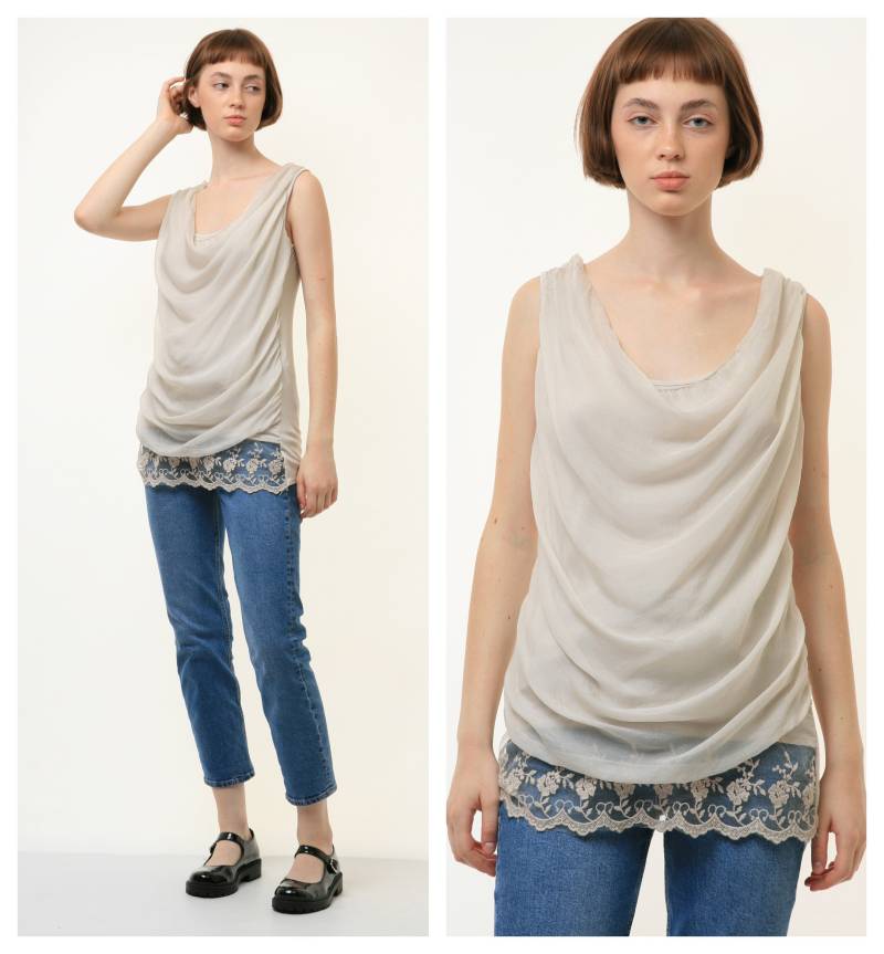 80Er Vintage Vtg Seltene 100% Seide Seta Seide Soie Naturstoff Ärmellos in Beige Damen Top Shirt Bluse 4451 Größe Klein von MoodGirlsUA