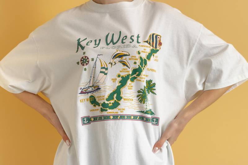 90Er Vintage Unisex Florida Weiß Grafikdruck Rundhals Sommer Kleidung Rave Regenbogen Tshirt Größe Xl von MoodGirlsUA