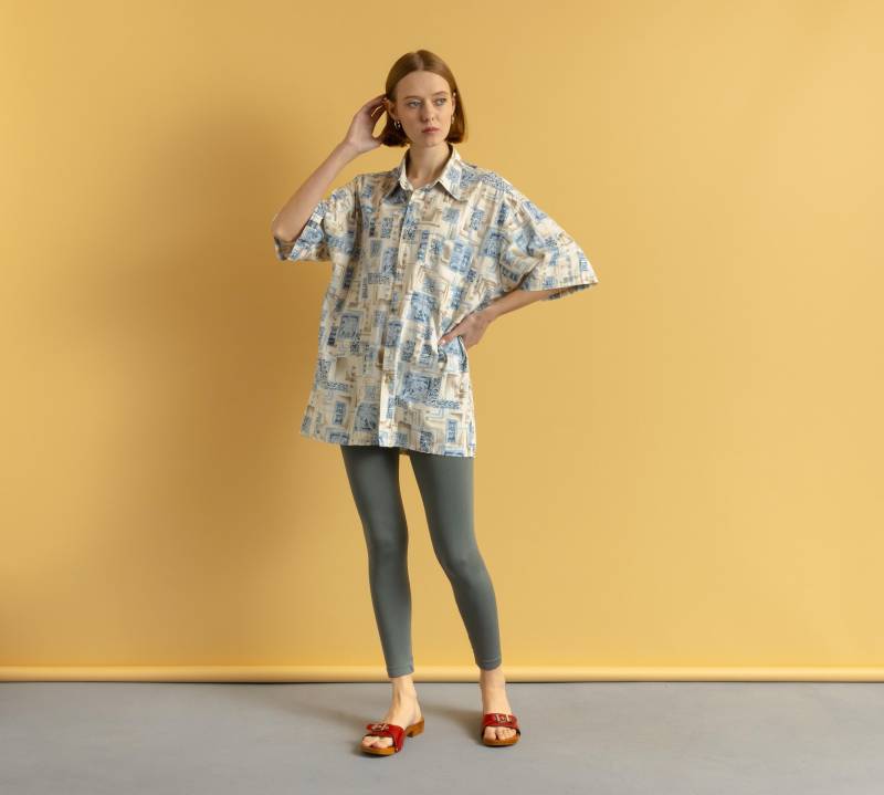 90Er Vintage Unisex Pierre Cardin Kurzarm Sommer Abstraktes Muster Shirt Fit Bluse Größe Groß von MoodGirlsUA
