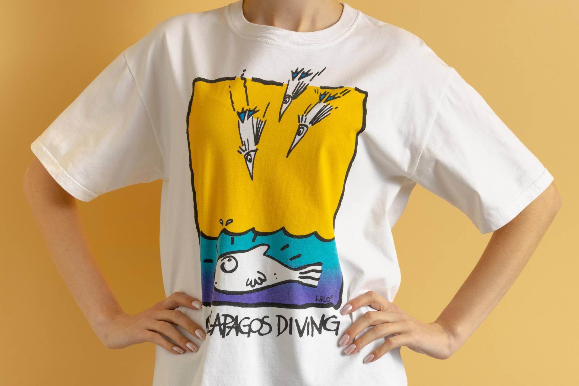 Galapagos Vintage Grafikdruck Weißes T-Shirt Oversized Relaxed Fit Größe Medium von MoodGirlsUA