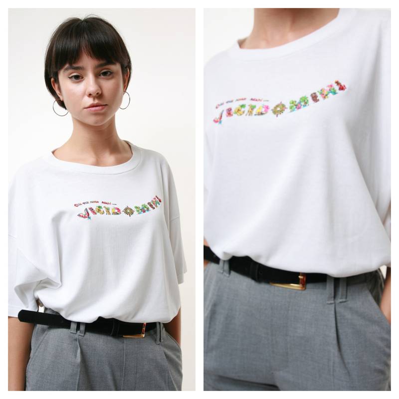 Vicidomini 90Er Jahre Vintage Grafik Bestickt T-Shirt 17418 von MoodGirlsUA