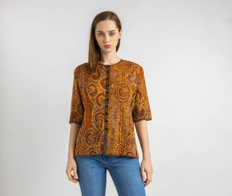 Vintage Jean Louis Scherrer Gehäkelte Braune Bluse Mit Knöpfen Oben von MoodGirlsUA