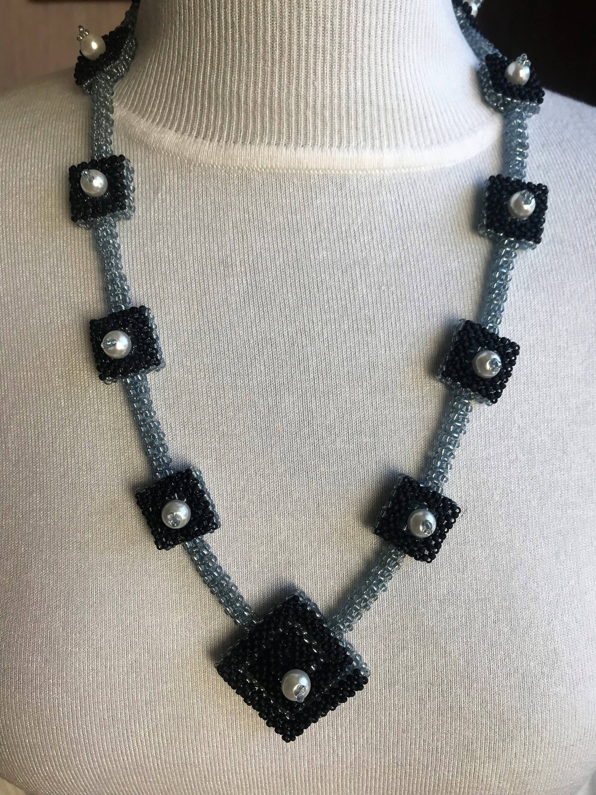 Blaue Saatperlen Halskette, Blaue Stich Lange Perlen Schmuck, Schwarz, Unikat Geschenk Für Frau, Handgemachter Schmuck von MoodOfBeads