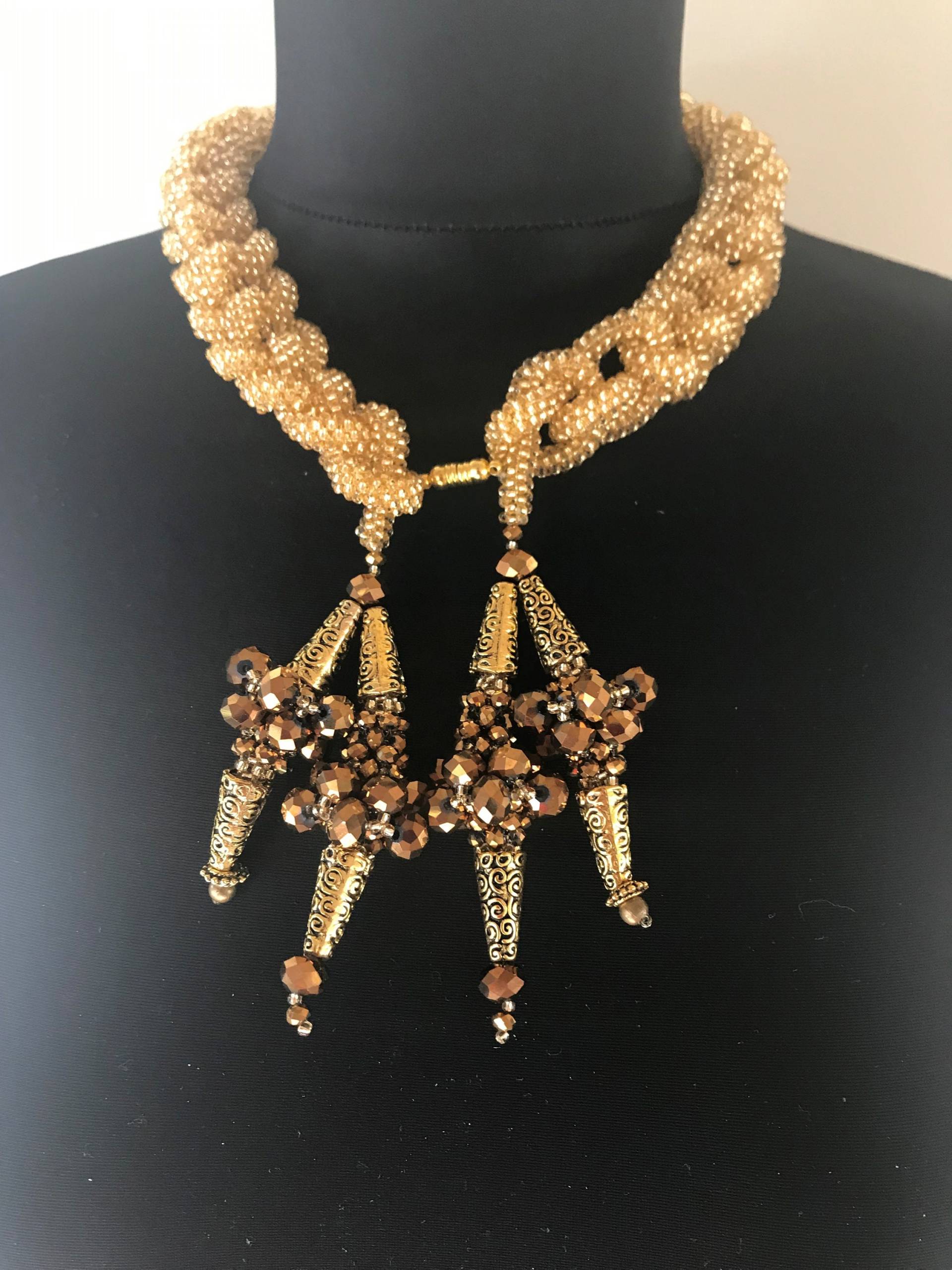 Gold Saatperlen Halskette, Cluster Perlen Schmuck, Geschenk Für Frau, Unikat Handgefertigter Schmuck von MoodOfBeads