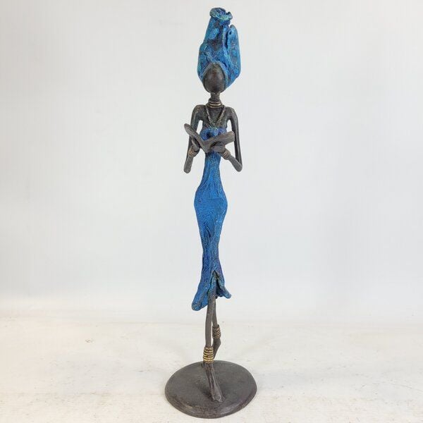 Moogoo Creative Africa Bronze-Skulptur "Femme avec livre" by Karim | 15/25 cm | Unikate von Moogoo Creative Africa
