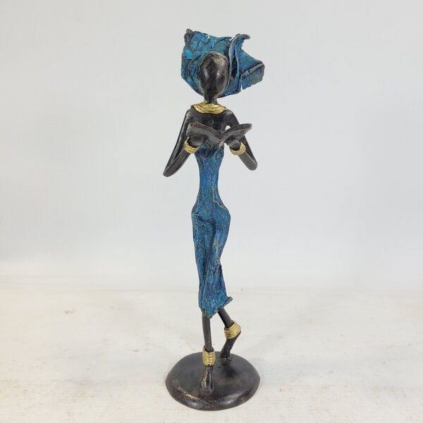 Moogoo Creative Africa Bronze-Skulptur "Femme avec livre" by Karim | 15/25 cm | Unikate von Moogoo Creative Africa