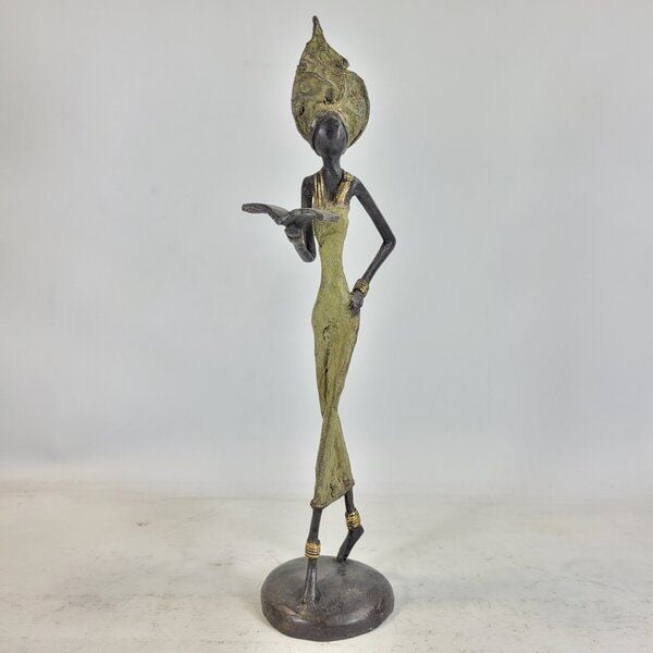 Moogoo Creative Africa Bronze-Skulptur "Femme avec livre" by Karim | 15/25 cm | Unikate von Moogoo Creative Africa