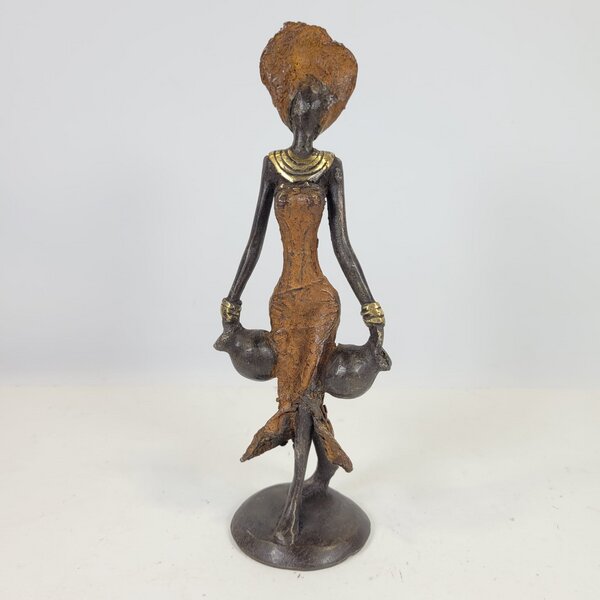 Moogoo Creative Africa Bronze-Skulptur "Frau mit Amphoren" | 38cm | Unikate von Moogoo Creative Africa