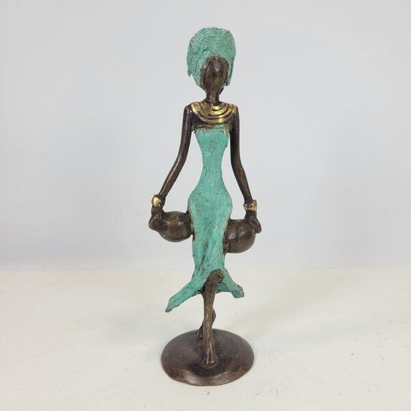 Moogoo Creative Africa Bronze-Skulptur "Frau mit zwei Amphoren" by Soré | verschiedene Farben und Größen von Moogoo Creative Africa