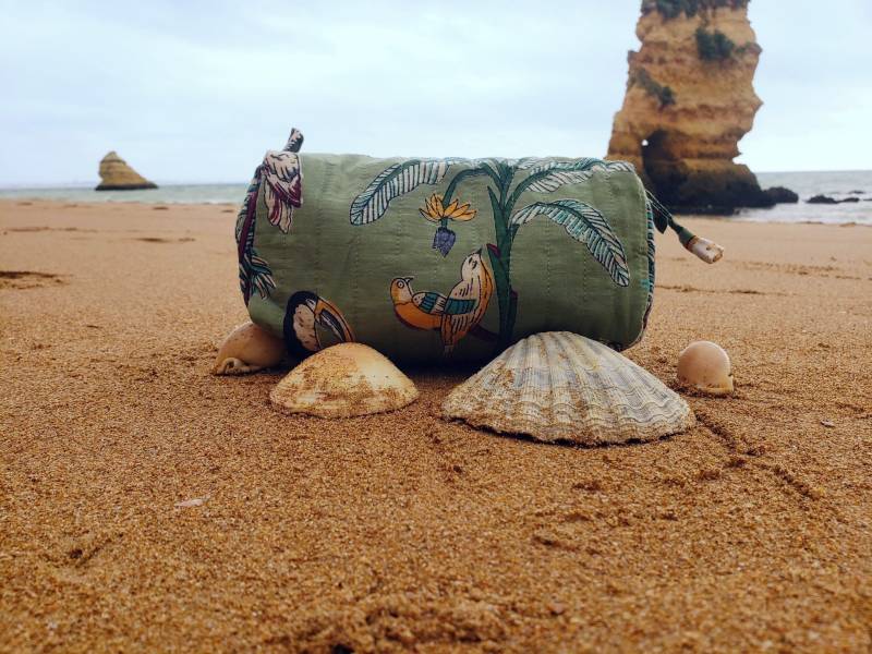 Kulturtasche Klein in Grün| Kosmetiktasche Aus Baumwolle Mit Dschungelmotiv von MooiMundiArt