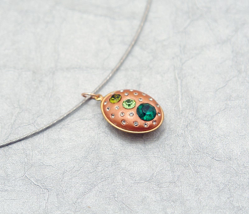 Copper & Shades Of Green -Swarovski Kristall Anhänger - Unikat Mit Vintage Smaragd, Olivin Und Peridot Copper & Shades Of Green -Swarovski Kristall Anhänger - Unikat Mit Vintage Smaragd, Olivin Und Peridot von MoonBubbles