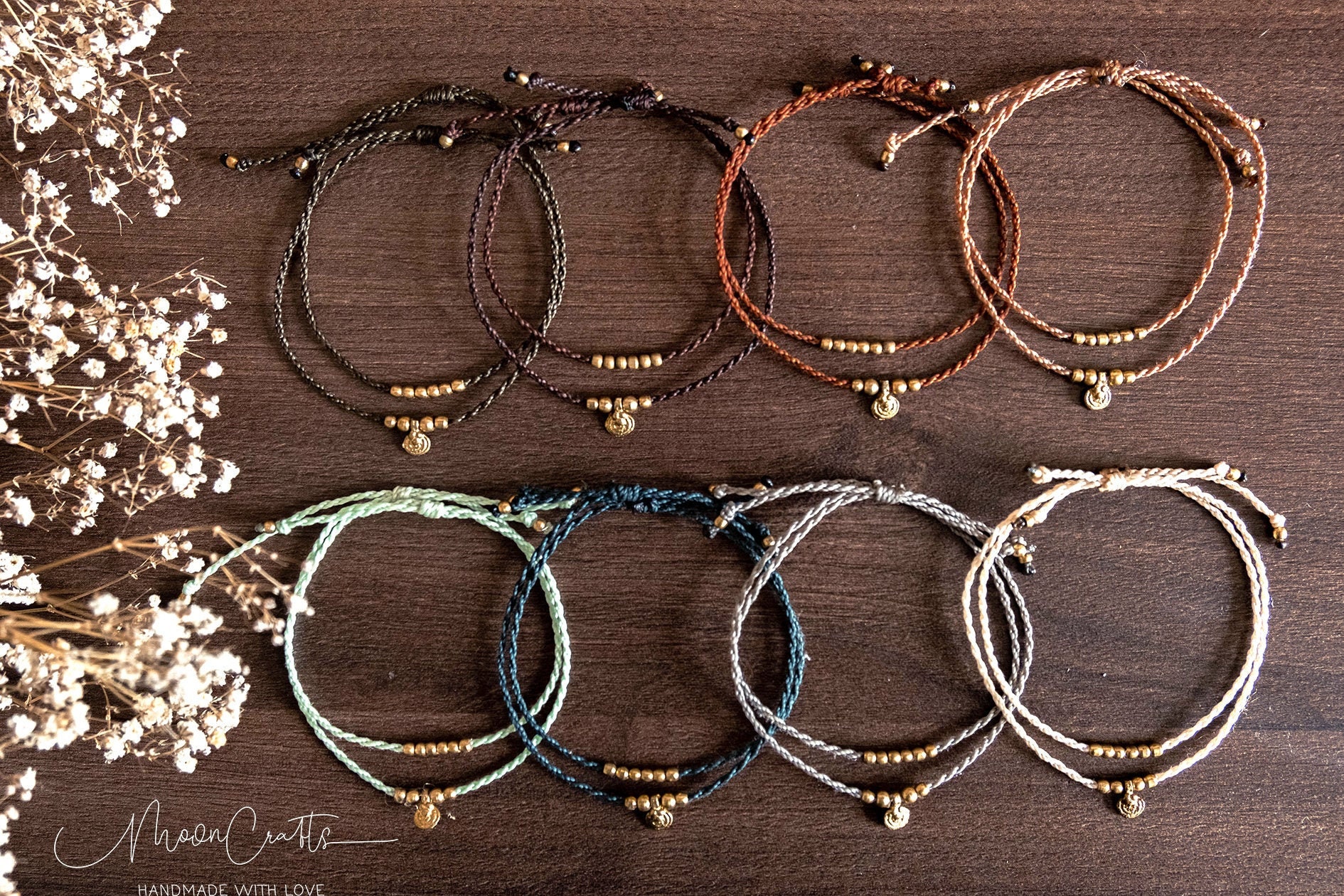 Macrame Bracelet Set ᗩᗰᗩᒪIᗩ Minimal Design Macrame Bracelet Set ᗩᗰᗩᒪIᗩ Minimal Design von MoonCraftsMakramee
