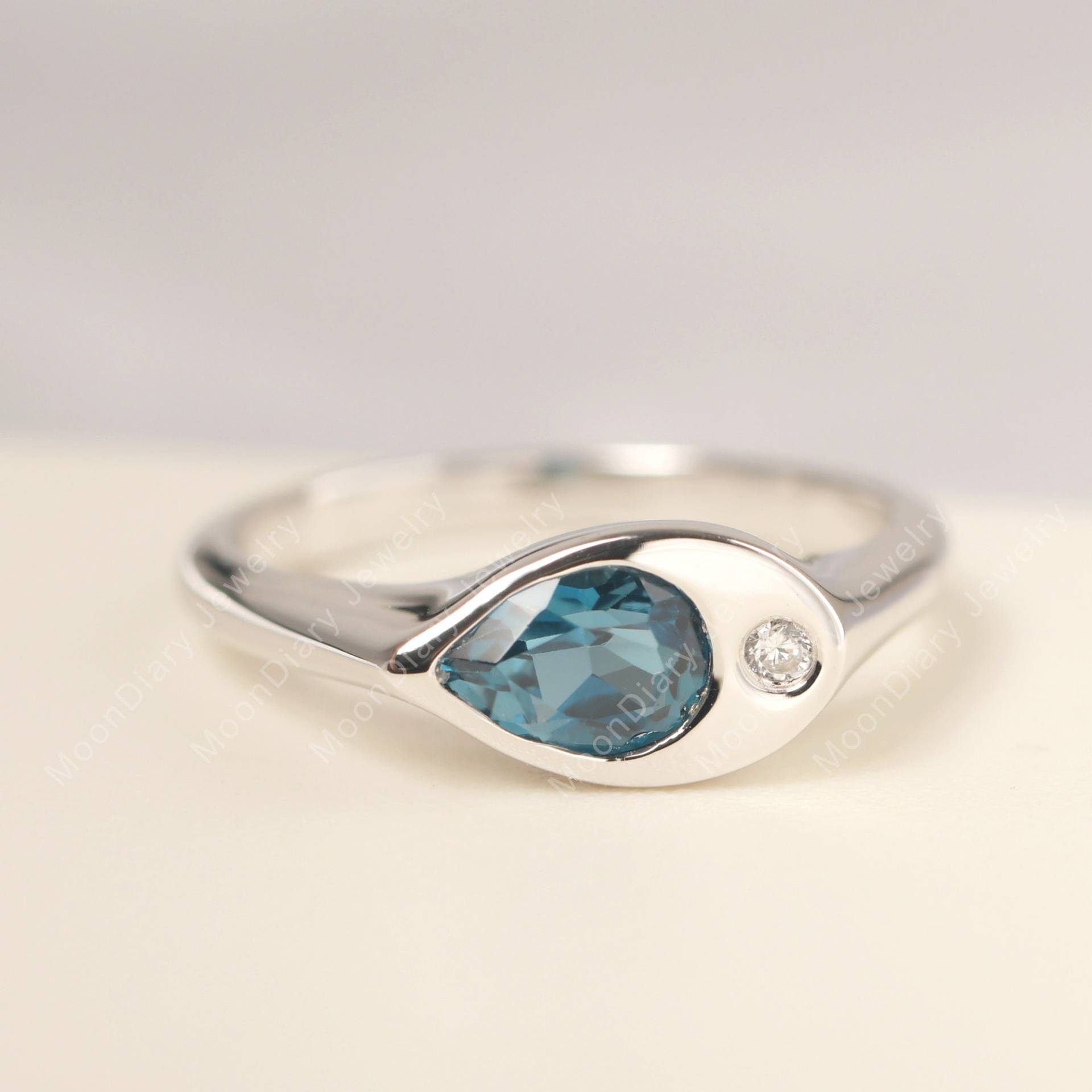 Echter London Blauer Topas Verlobungsring Sterling Silber Ring November Geburtsstein von MoonDiaryJewelry