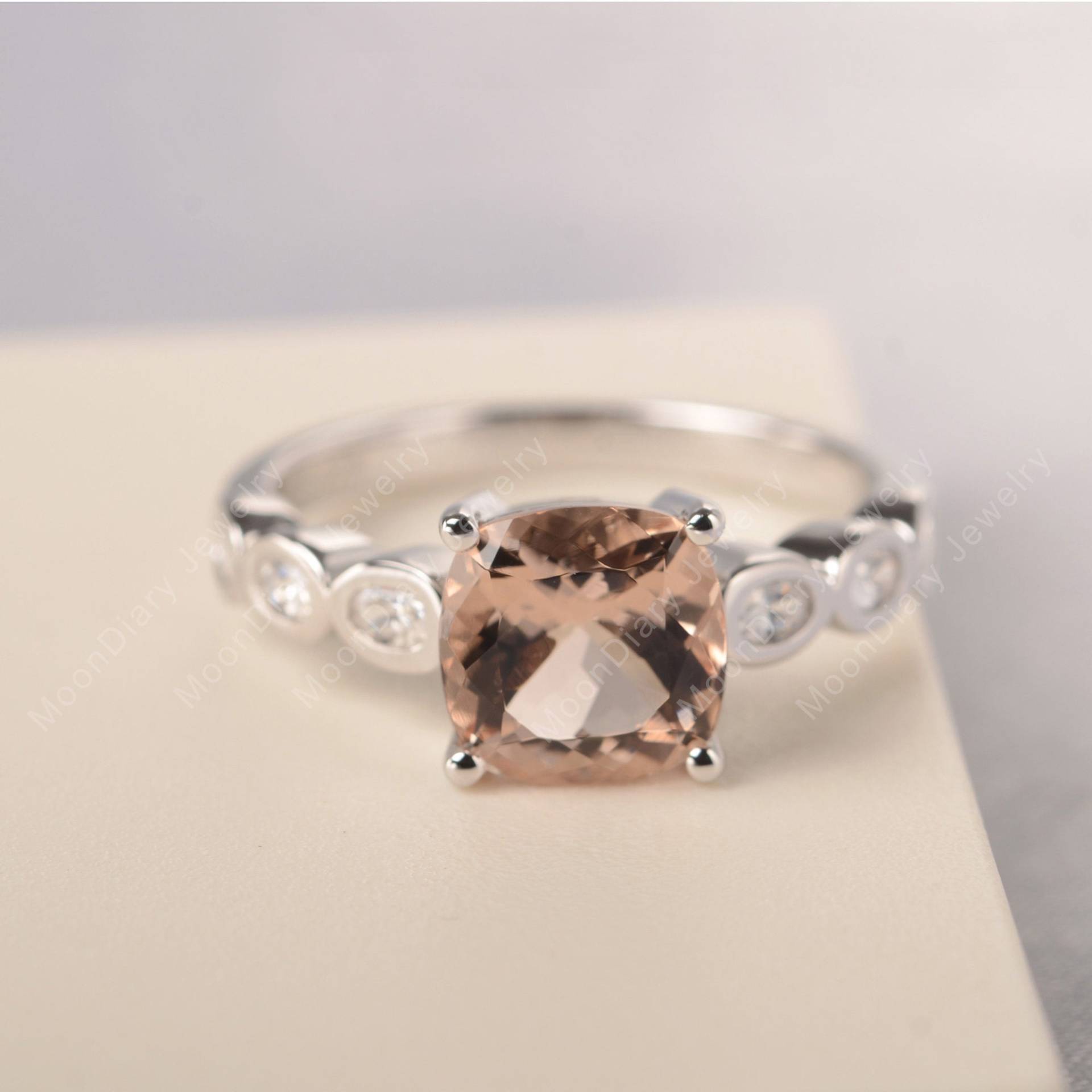 Einzigartige Morganit Verlobungsring Sterling Silber Rosa Stein Kissen Geschnitten Zarten Täglichen Verschleiß Ring von MoonDiaryJewelry