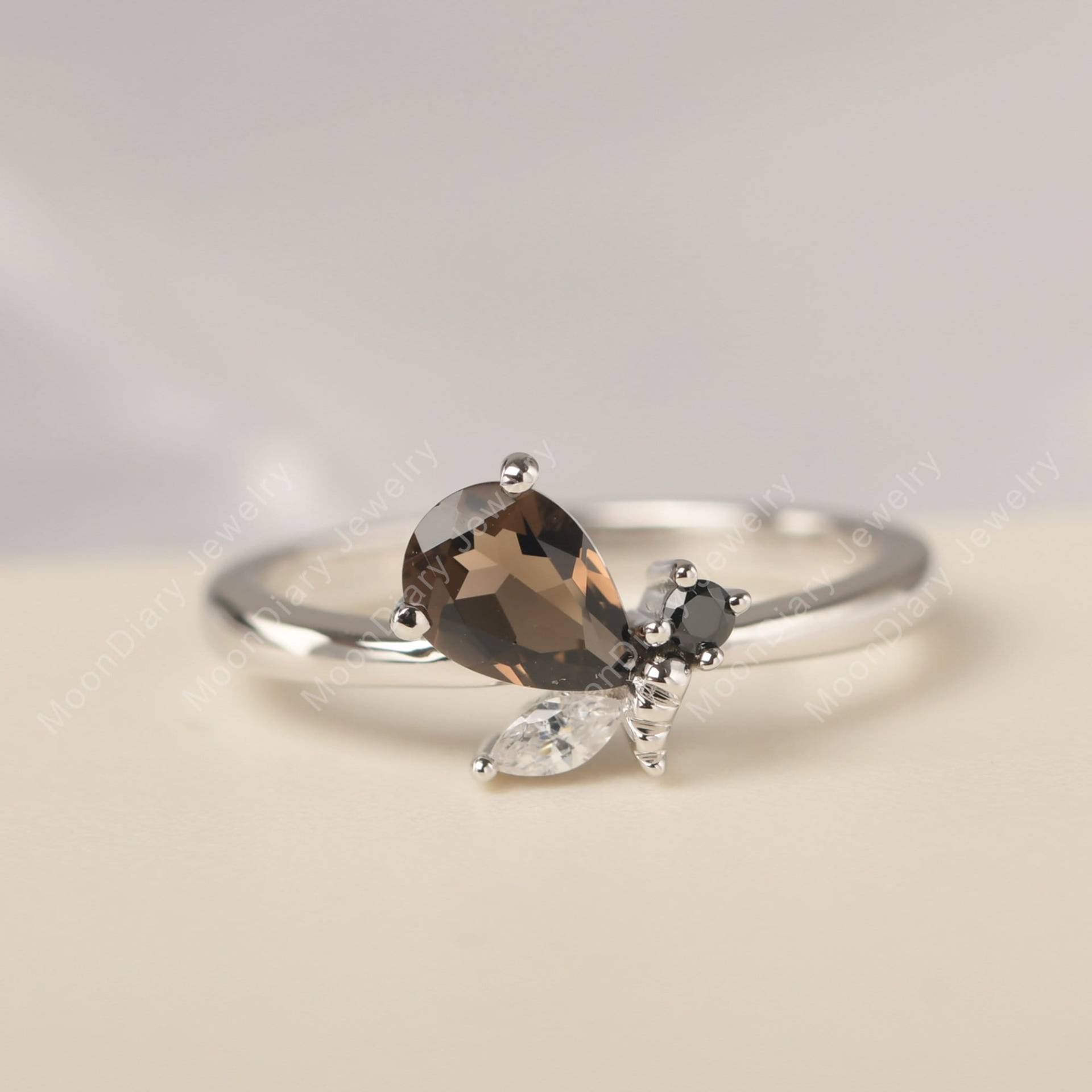 Natürlicher Rauchquarz Vorschlag Ring Honig Biene Brauner Edelstein 14K Solid Weißgold Jahrestag Geschenke Natürlicher Rauchquarz Vorschlag Ring Honig Biene Brauner Edelstein 14K Solid Weißgold Jahrestag Geschenke von MoonDiaryJewelry
