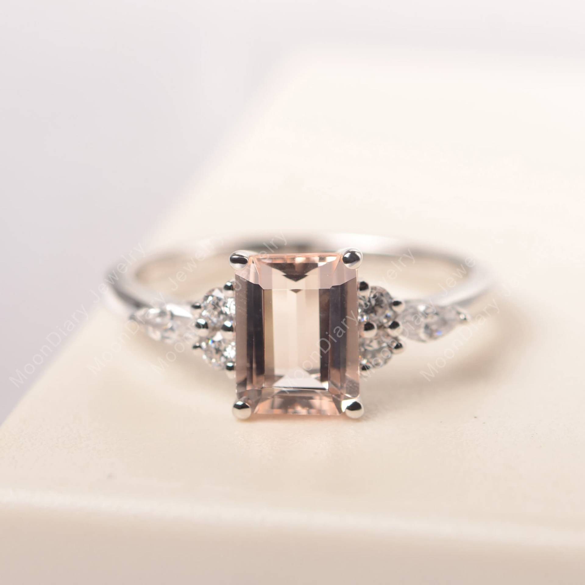 Rosa Morganit Verlobungsring Sterling Silber Smaragd Geschnitten Echte Natürliche Rosa Edelstein-Ring von MoonDiaryJewelry