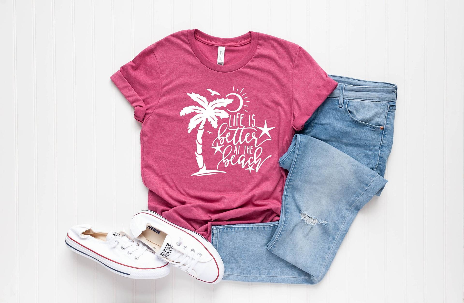 Das Leben Ist Besser Am Strand, Strandleben Shirt, Damen Sommer Shirts, Urlaubs Geschenke von MoonLightByEllen