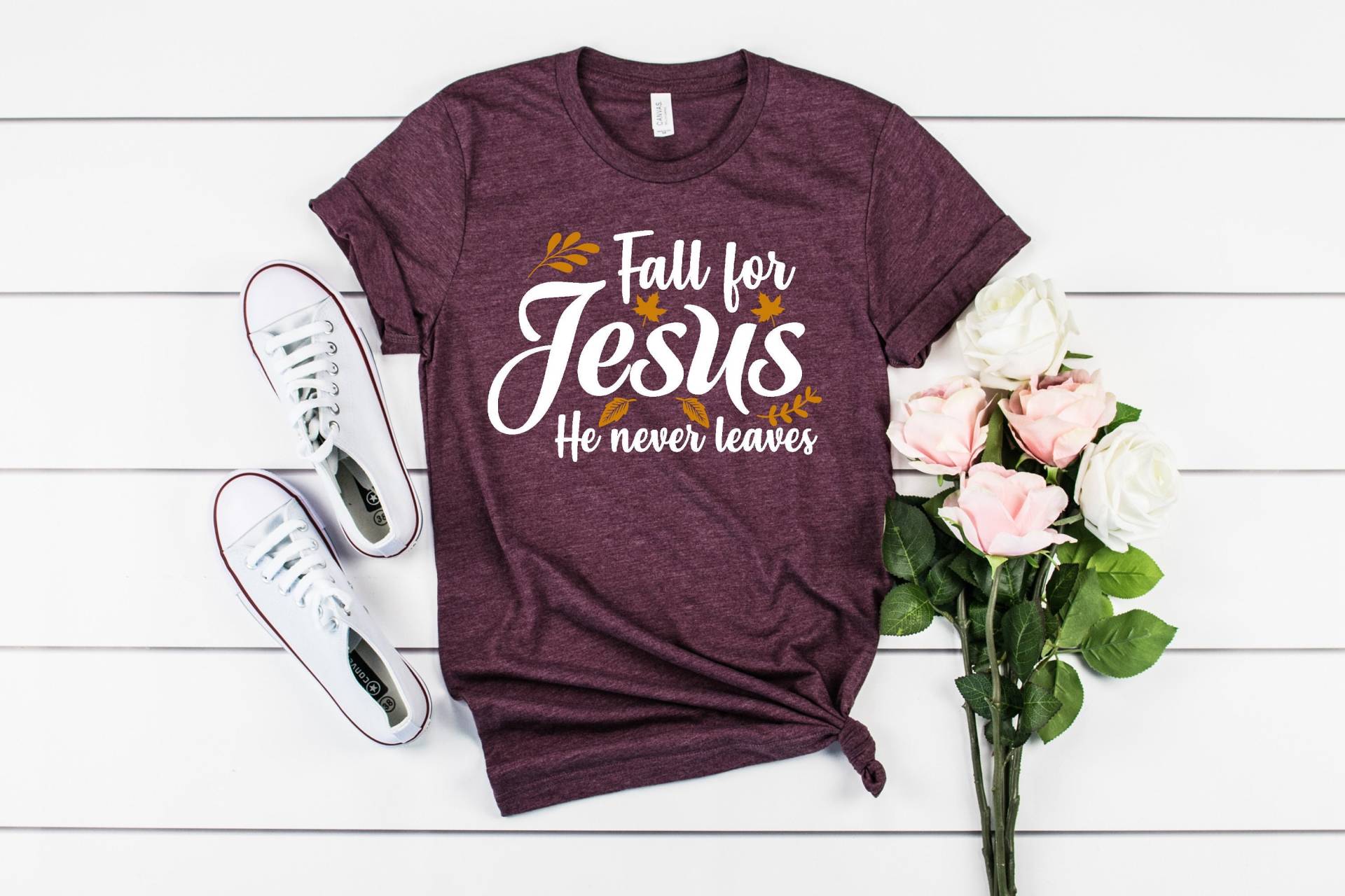 Fallen Für Jesus Er Verlässt Nie Shirt, Herbst Shirts Frauen, Christliche Shirts, Geschenk Sublimations von MoonLightByEllen