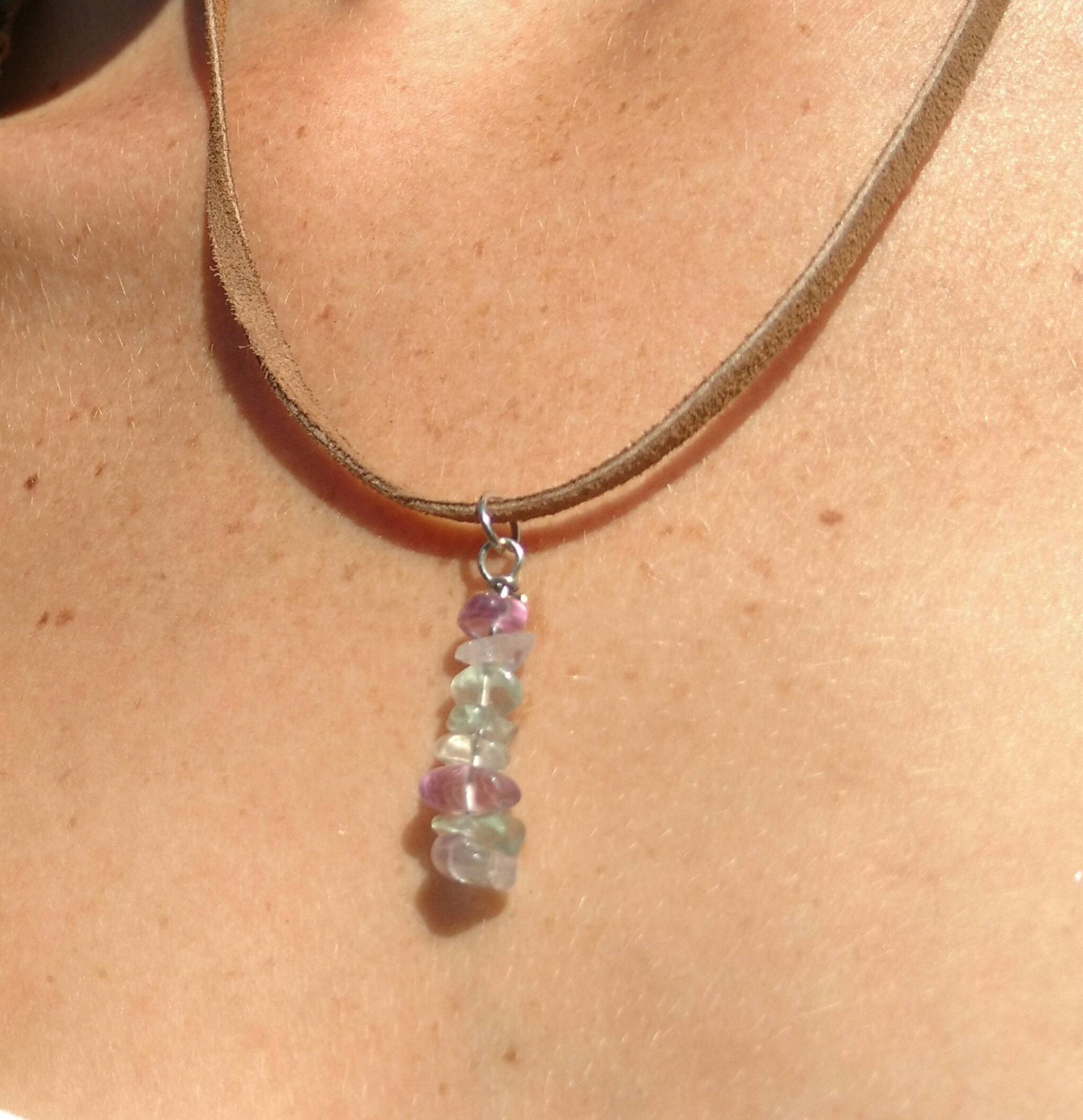 Regenbogen Fluorit Und Amethyst Halskette Beruhigend Erdung Boho Kristall von MoonMamaHomestead