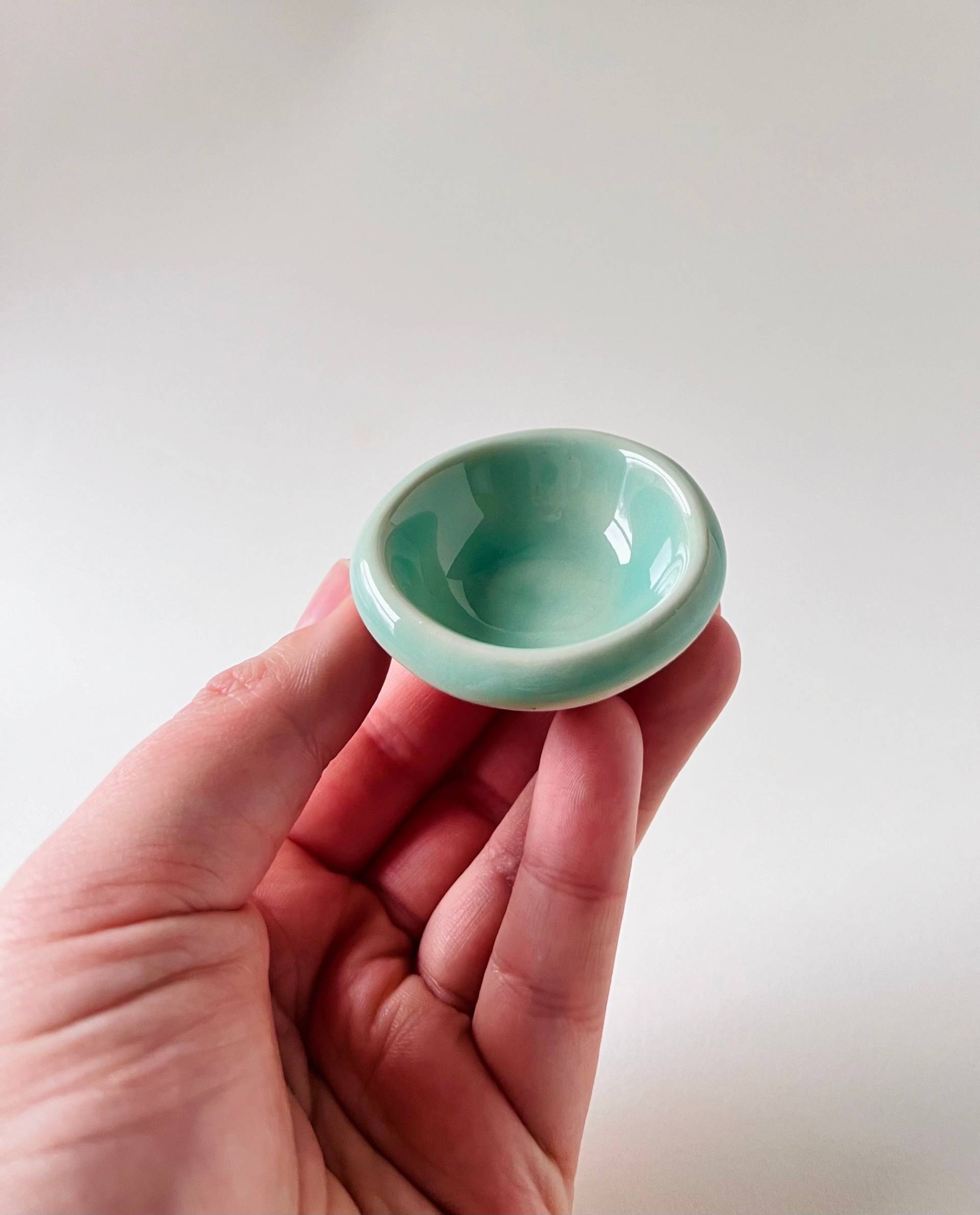 Ring Schale Schmuckhalter Ringhalter Verlobungsgeschenk Für Braut Hochzeitsgeschenk von MoonMoonCeramics