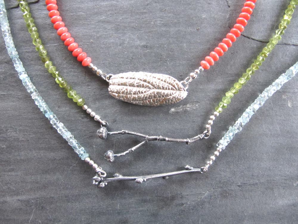 Gegossen Silber Zweig, Blatt Und Perlenketten von MoonSilverStudio