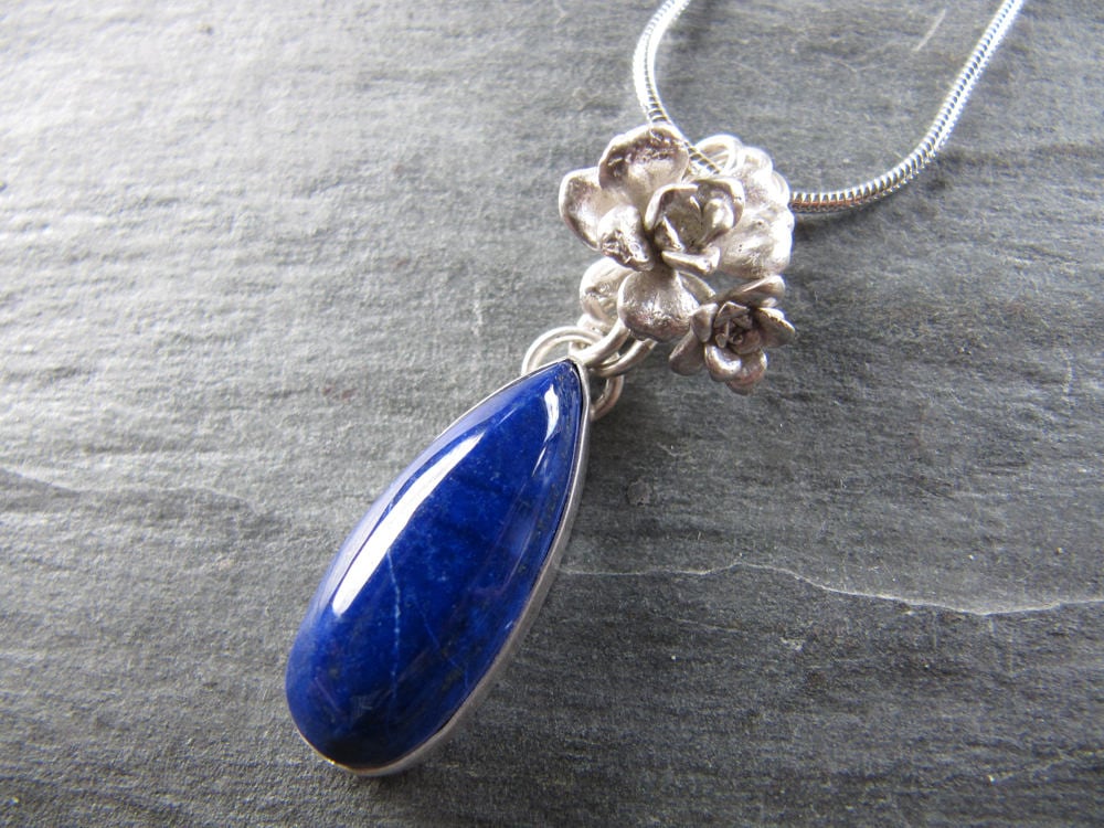 Lapis Und Sukkulenten Anhänger in Sterling Silber Lapis Und Sukkulenten Anhänger in Sterling Silber von MoonSilverStudio