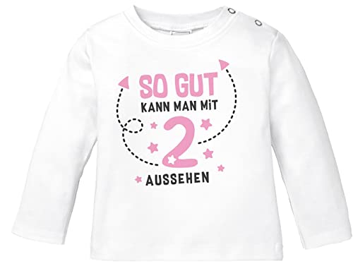 MoonWorks® Baby Langarmshirt erster Geburtstag Spruch so gut kann Man mit 1 BZW 2 Aussehen Babyshirt Shirt 2 weiß-rosa 92/98 (16-24-Monate) von MoonWorks