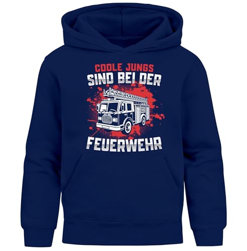 MoonWorks® Kinder Hoodie Jungen Feuerwehr Löschzug Spruch lustig Coole Jungs sind bei der Feuerwehr Jungengeschenke Navy 152 von MoonWorks