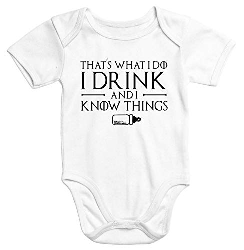 MoonWorks® Kurzarm Baby-Body mit Aufdruck I Drink and I Know Things Milch Strampler Bio-Baumwolle weiß 3-6 Monate von MoonWorks