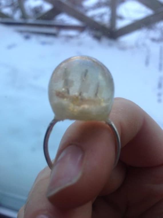 Geister Schiff Arctic Blizzard Ring Leuchtet von MoonbranchDesigns