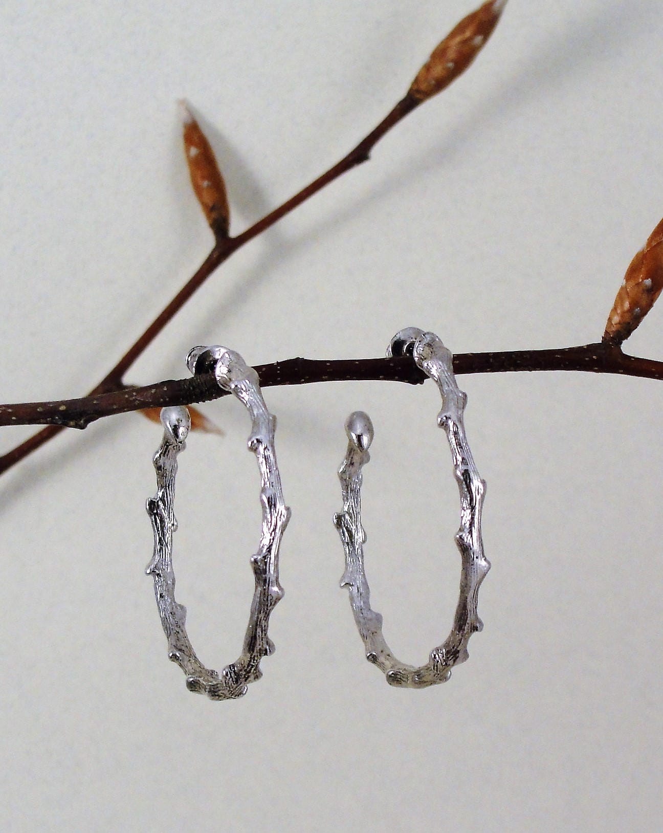 Creolen, Dornen Ohrringe, Zweig Schmuck, Dornen, Trend Silber Creolen Creolen, Dornen Ohrringe, Zweig Schmuck, Dornen, Trend Silber Creolen von Moonfires
