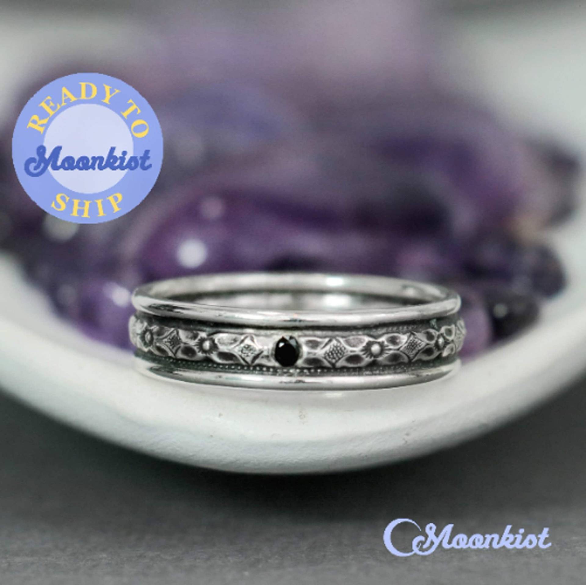 Größe 9 Sterling Silber Mittelalter Goth Stil Ehering, Vintage-Stil Bandring, Schwarzer Spinell Herrenring | Mondkist Designs von MoonkistDesigns