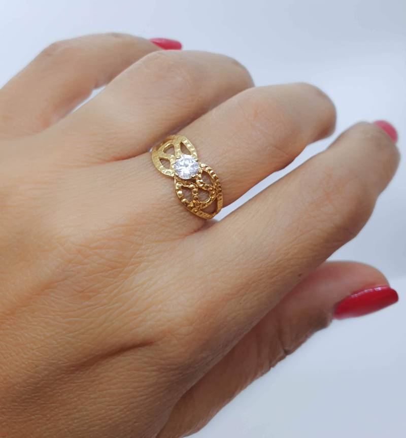 Breiter Goldring Filigrane Diamantenspitze Cz Ring von MoonliDesigns