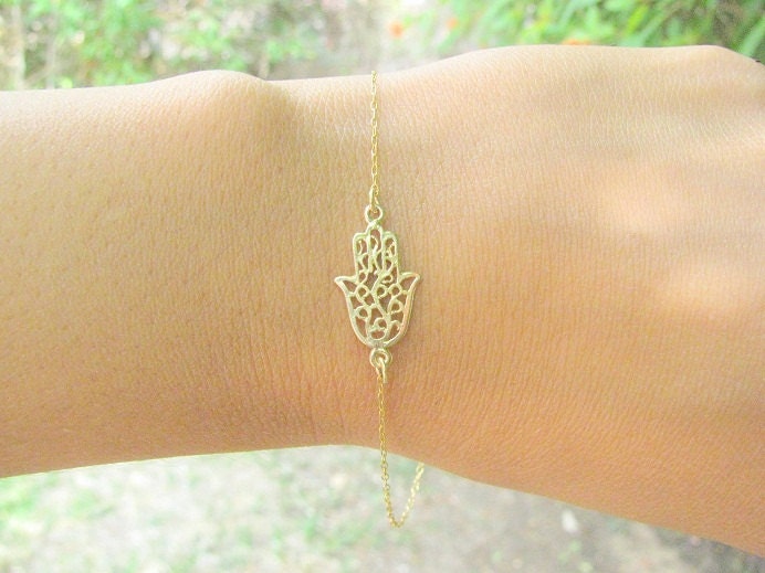 Gold Hamsa Armband Alltagsschmuck Zierliches Hand von MoonliDesigns