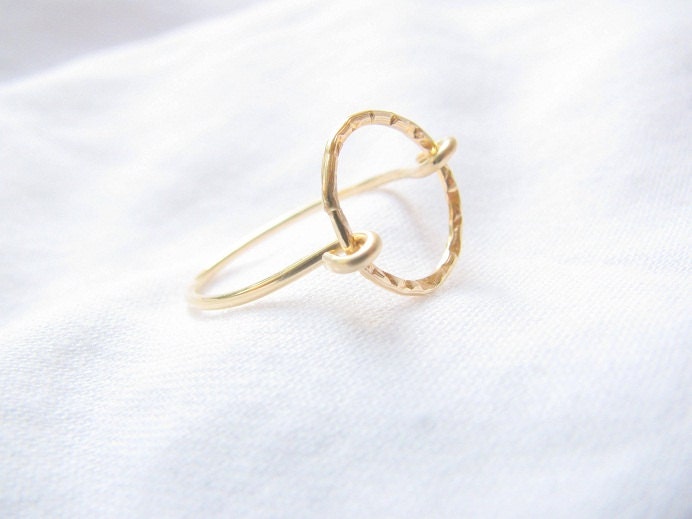 Handgemachter Kreis Ring Eternity Gold Karma Beste Freunde Versprechen von MoonliDesigns