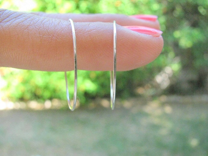 Silber Creolen Kreis Sterling Zarte Dünne Hoop Mama Tochter Geschenk von MoonliDesigns