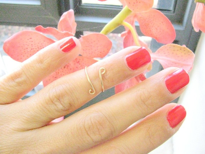 Spiralring Oberhalb Knuckle Ring Gold Jede Ringgröße Verstellbarer von MoonliDesigns