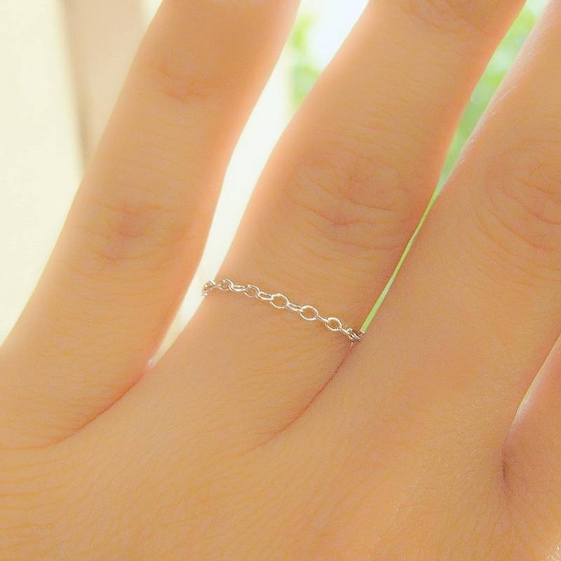 Kettenring Dünner Sterling Silber Stapelbar Layered Stack Zierlicher Ring Einfach von MoonliSilverDesigns