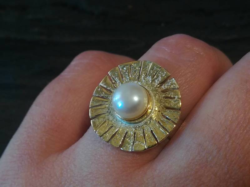 Silber Und Gold Ring Mit Echten Perle Silber Und Gold Ring Mit Echten Perle von MoonlightJewelArt