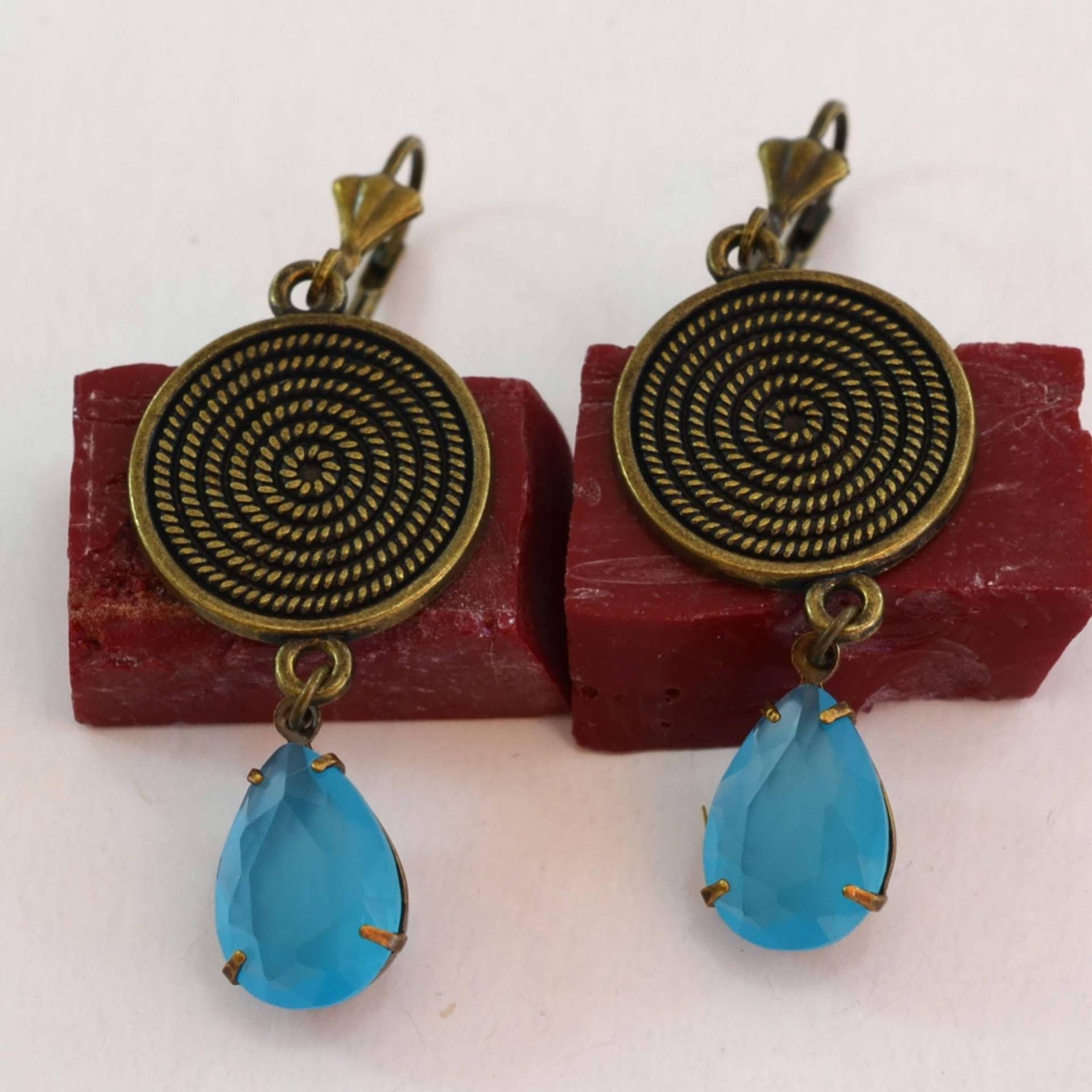 Blaue Strass Ohrringe, Blauopal Kristall Glas Ohrringe, Blaue Teardrop Vintage-Stil-Ohrringe, Antike Bronze Rh 9 Blaue Strass Ohrringe, Blauopal Kristall Glas Ohrringe, Blaue Teardrop Vintage-Stil-Ohrringe, Antike Bronze Rh 9 von MoonlightSprite