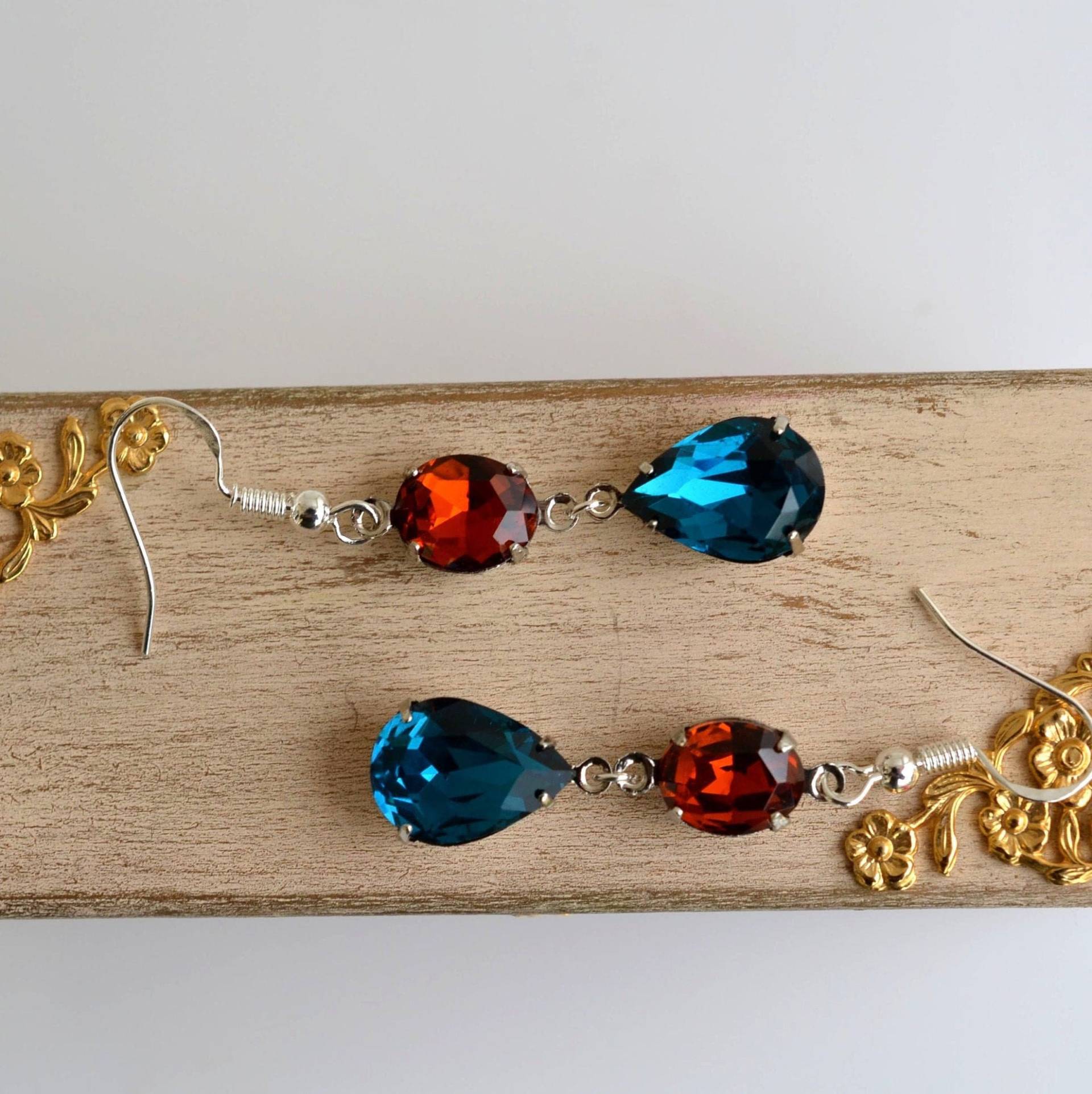 Blaue Zimt Strass Ohrringe, Blaue Kristall Glas Teardrop Vintage-Stil-Ohrringe, Rh 34 Blaue Zimt Strass Ohrringe, Blaue Kristall Glas Teardrop Vintage-Stil-Ohrringe, Rh 34 von MoonlightSprite