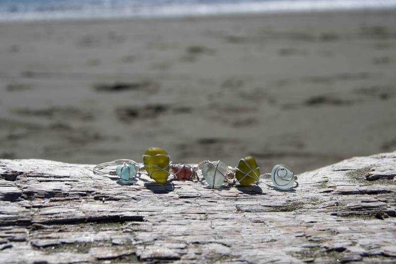 Personalisierter Sterling Silber Seeglas Ring Wire Wrapped Design Personalisierter Sterling Silber Seeglas Ring Wire Wrapped Design von MoonlitTidesJewelry