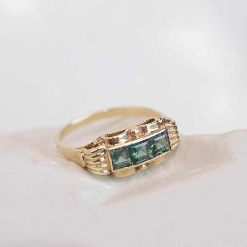 Vintage 8K Gold Ring With Green Tourmaline | Bold Geometric Statement Size 60 Unisex/Plus Jewelry von Moonspiritcards