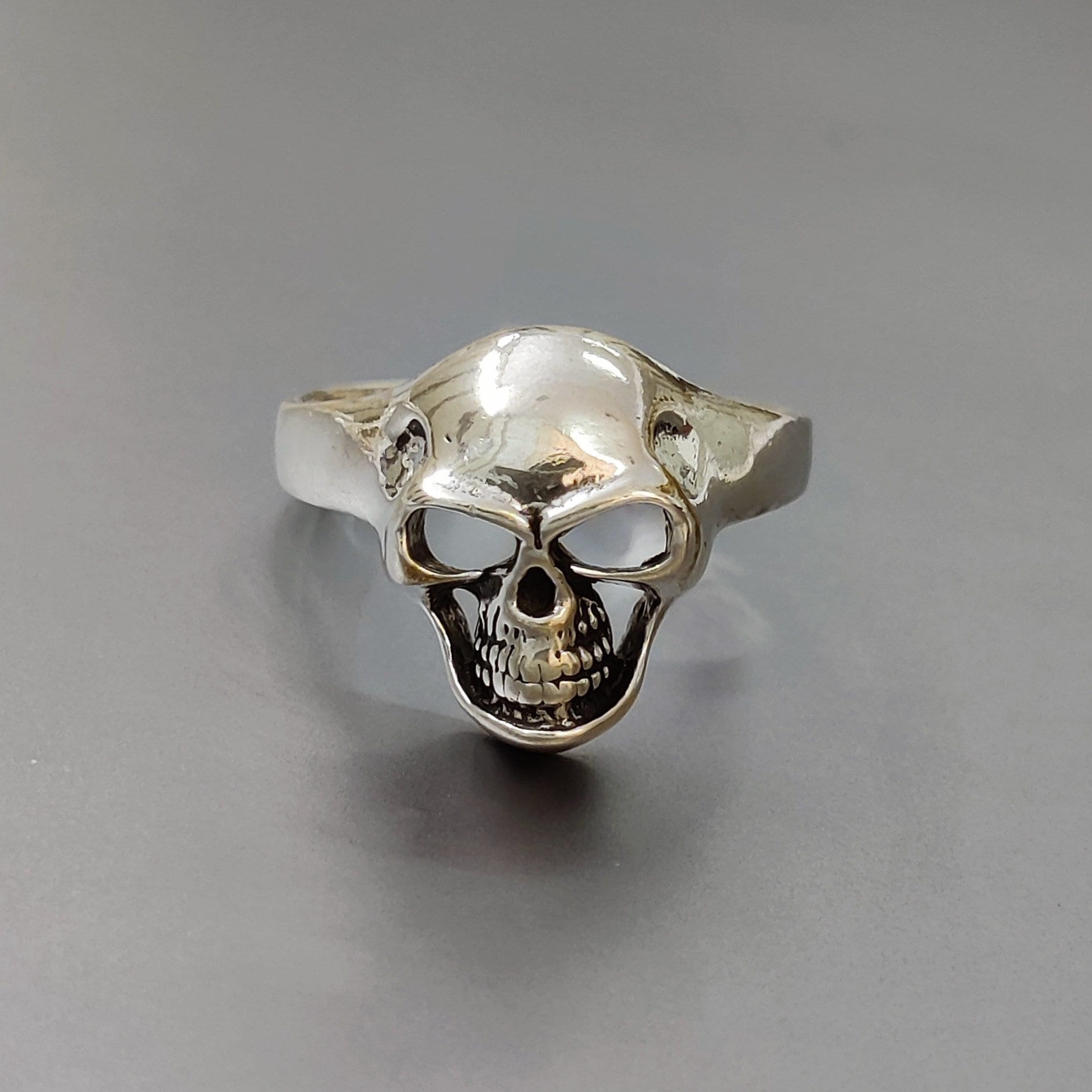 Schlichter Silberner Skelett Ring, 925 Sterling Silber Geschenk Für Ihn, Schädel Gesicht Shining Böser Halloween Ihn von Moonstoneringstore